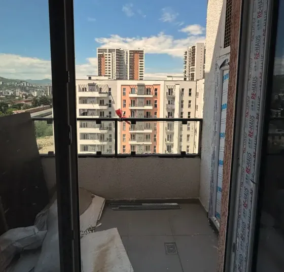 იყიდება 2 ოთახიანი ბინას 47მ² 10/10 სართ თბილისი