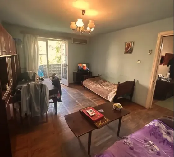 იყიდება 3 ოთახიანი ბინას 65მ² 6/8 სართ თბილისი