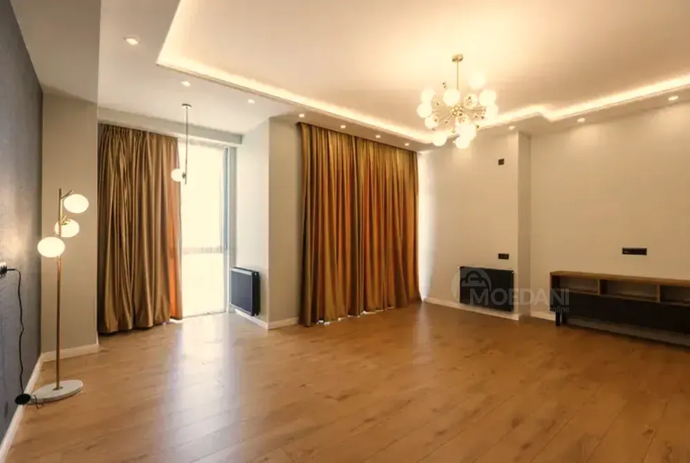 იყიდება 3 ოთახიანი ბინას 91მ² 10/24 სართ თბილისი - photo 1