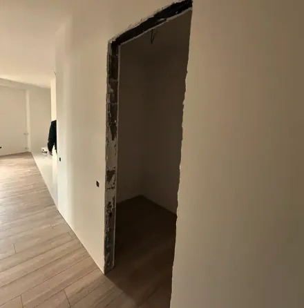 იყიდება 3 ოთახიანი ბინას 87.5მ² 2/10 სართ თბილისი