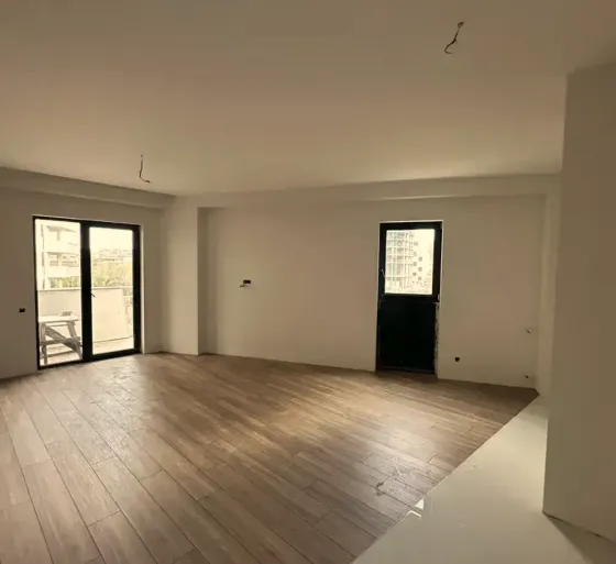 იყიდება 3 ოთახიანი ბინას 87.5მ² 2/10 სართ თბილისი