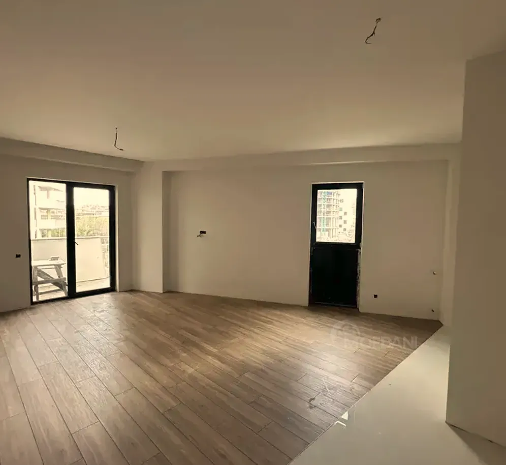 იყიდება 3 ოთახიანი ბინას 87.5მ² 2/10 სართ თბილისი - photo 1