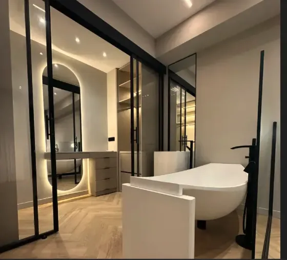 იყიდება 3 ოთახიანი ბინას 92მ² 14/17 სართ თბილისი