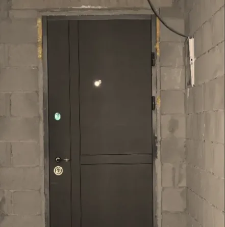 იყიდება 3 ოთახიანი ბინას 80მ² 1/7 სართ თბილისი