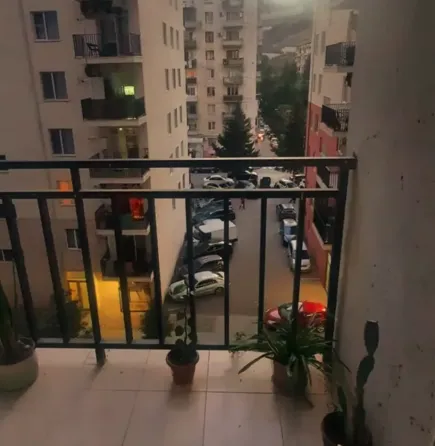 იყიდება 2 ოთახიანი ბინას 44მ² 5/12 სართ თბილისი