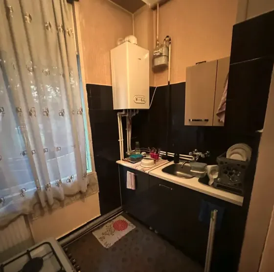 იყიდება 4 ოთახიანი ბინას 80მ² 2/5 სართ თბილისი