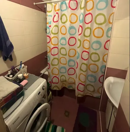 იყიდება 4 ოთახიანი ბინას 80მ² 2/5 სართ თბილისი