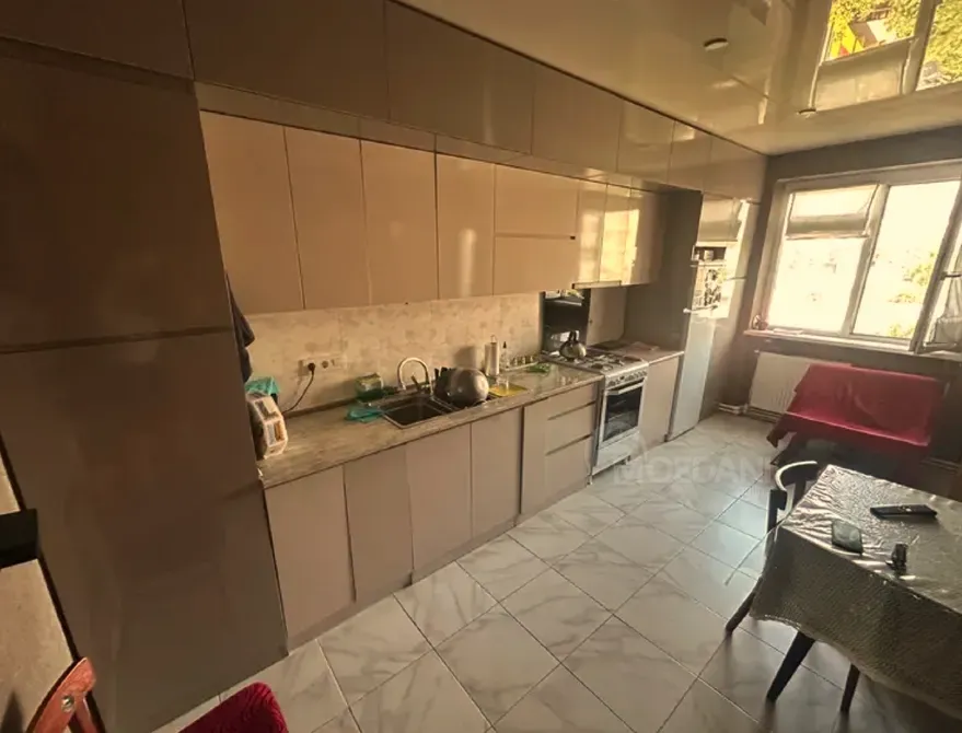 Apartments For Sale five-room 139м² 7/9 floor Tbilisi - photo 1