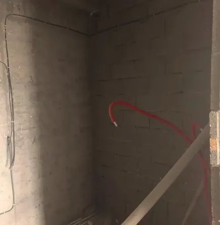 იყიდება 5 ოთახიანი ბინას 93.5მ² 7/10 სართ თბილისი