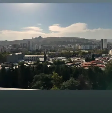 იყიდება 2 ოთახიანი ბინას 63მ² 11/18 სართ თბილისი