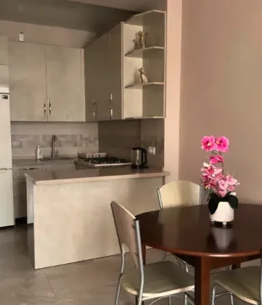 იყიდება 2 ოთახიანი ბინას 63მ² 11/18 სართ თბილისი