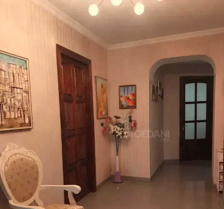 იყიდება 5 ოთახიანი ბინას 135მ² 2/4 სართ თბილისი - photo 8