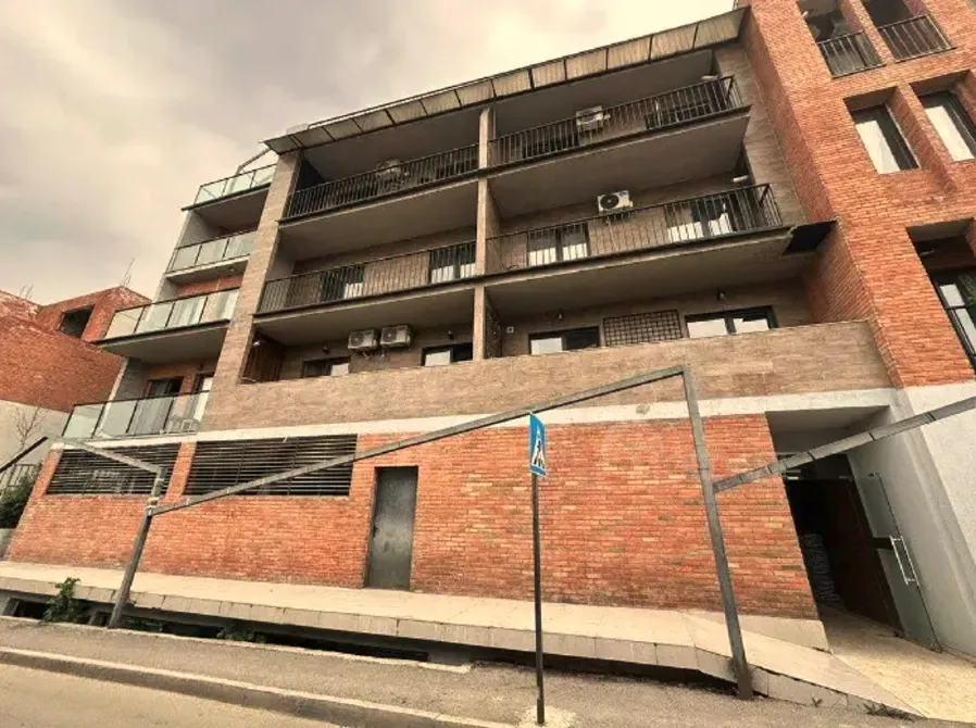 Apartments For Sale three-room 78м² 3/5 floor Tbilisi - photo 2