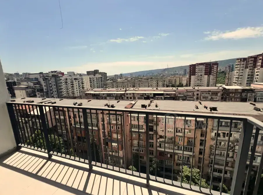 იყიდება 3 ოთახიანი ბინას 76მ² 12/16 სართ თბილისი - photo 1