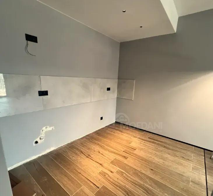 იყიდება 3 ოთახიანი ბინას 76მ² 12/16 სართ თბილისი - photo 10