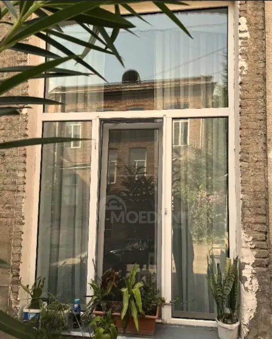 იყიდება 2 ოთახიანი ბინას 50მ² 1/2 სართ თბილისი - photo 2