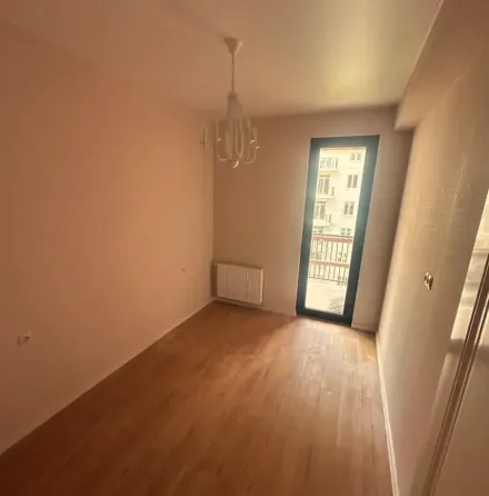 იყიდება 2 ოთახიანი ბინას 50მ² 5/7 სართ თბილისი