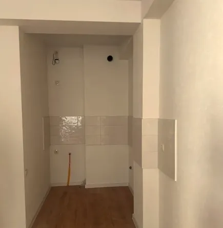 იყიდება 2 ოთახიანი ბინას 50მ² 5/7 სართ თბილისი