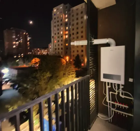 იყიდება 3 ოთახიანი ბინას 72მ² 4/12 სართ თბილისი