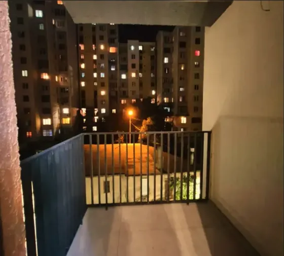 იყიდება 3 ოთახიანი ბინას 72მ² 4/12 სართ თბილისი