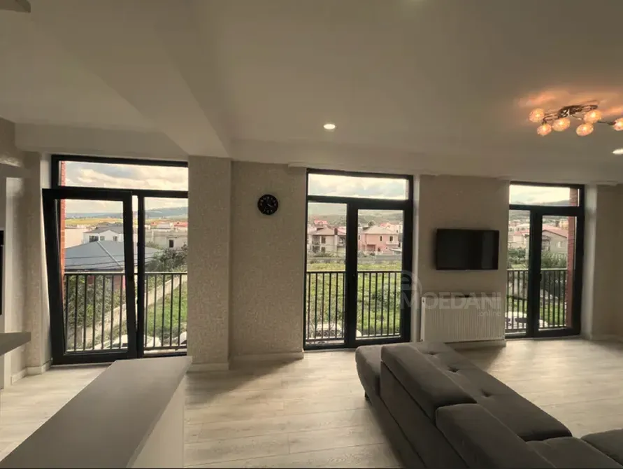 იყიდება 2 ოთახიანი ბინას 52მ² 3/4 სართ თბილისი - photo 1