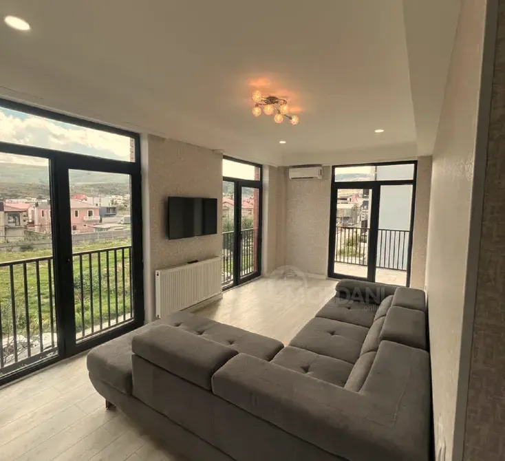 იყიდება 2 ოთახიანი ბინას 52მ² 3/4 სართ თბილისი - photo 4