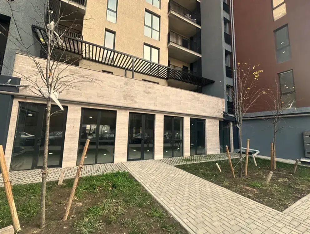 200m² 1/1 floor in Tbilisi Tbilisi - photo 1