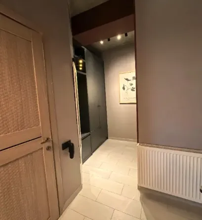 იყიდება 3 ოთახიანი ბინას 71მ² 10/14 სართ თბილისი