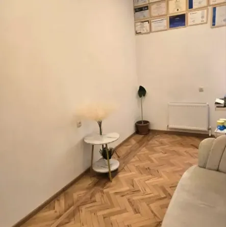 იყიდება 4 ოთახიანი ბინას 86მ² 4/4 სართ თბილისი