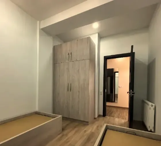 იყიდება 4 ოთახიანი ბინას 89მ² 12/12 სართ თბილისი