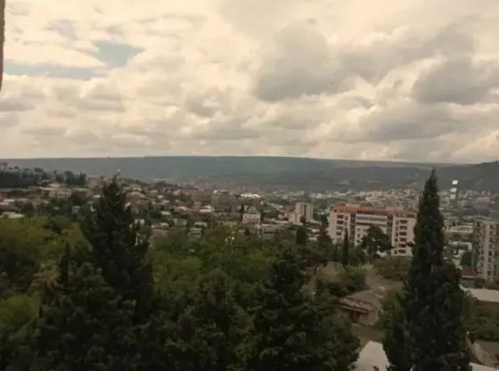 იყიდება 4 ოთახიანი ბინას 90მ² 7/9 სართ თბილისი