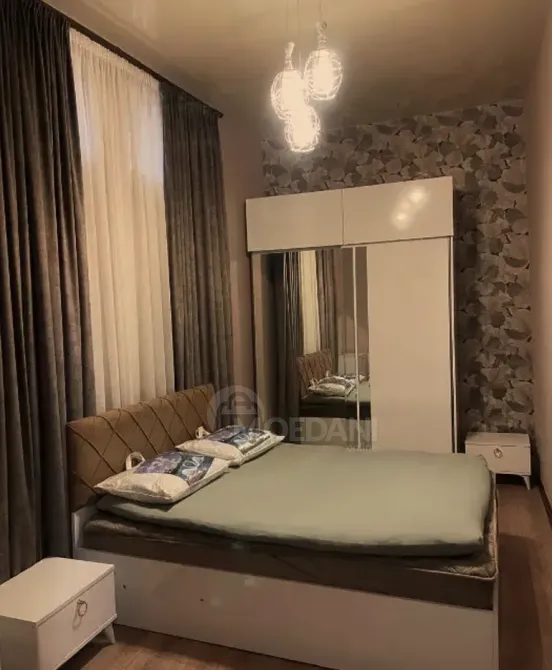 Продам 4-комн. квартиру 90м² 1/2 эт. Тбилиси - изображение 1