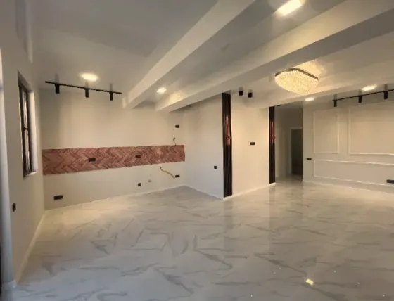 იყიდება 4 ოთახიანი ბინას 97მ² 9/10 სართ თბილისი