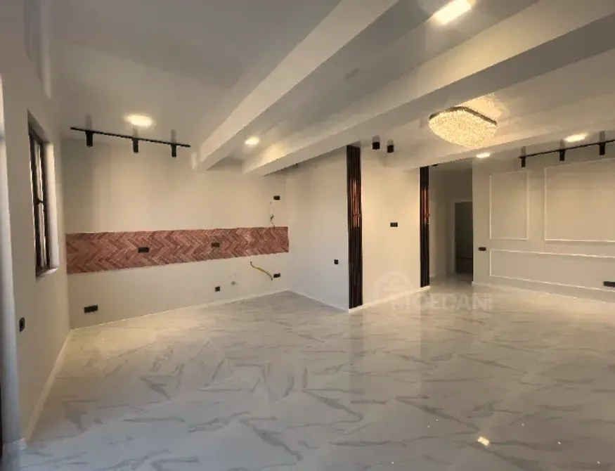 Продам 4-комн. квартиру 97м² 9/10 эт. Тбилиси - изображение 1