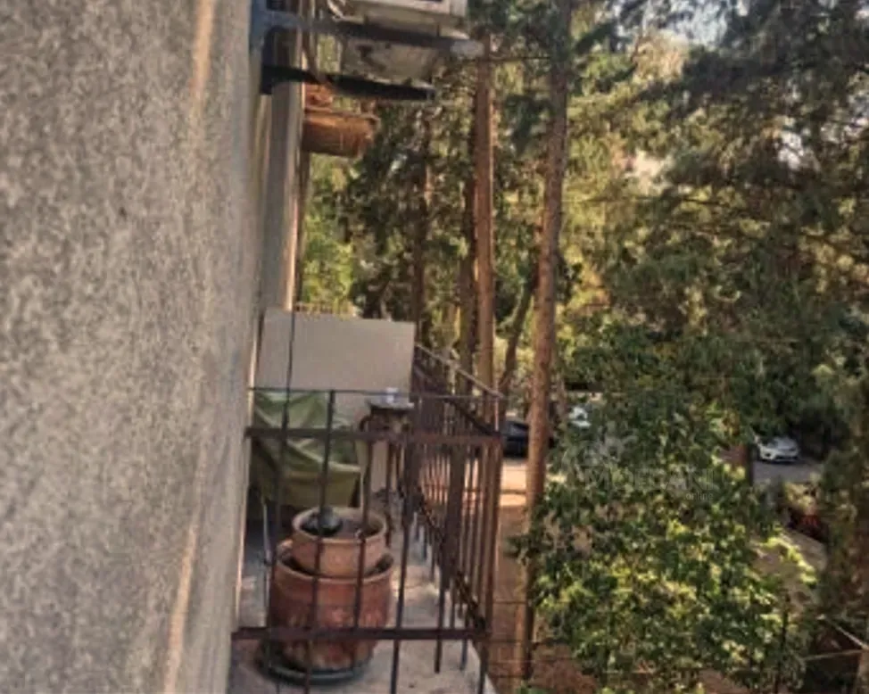 იყიდება 5 ოთახიანი ბინას 140მ² 2/4 სართ თბილისი - photo 2