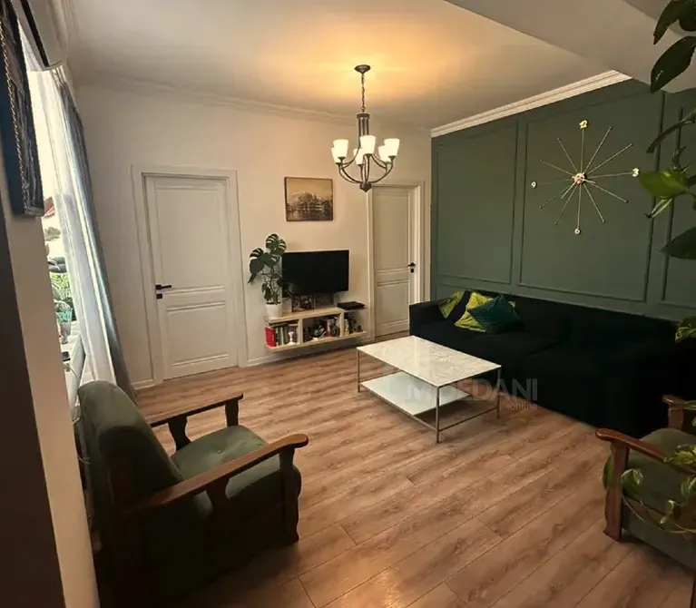 იყიდება 3 ოთახიანი ბინას 73მ² 2/4 სართ თბილისი - photo 11