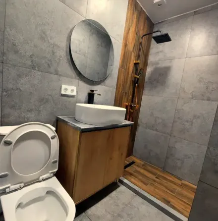 იყიდება 2 ოთახიანი ბინას 47მ² 10/23 სართ თბილისი