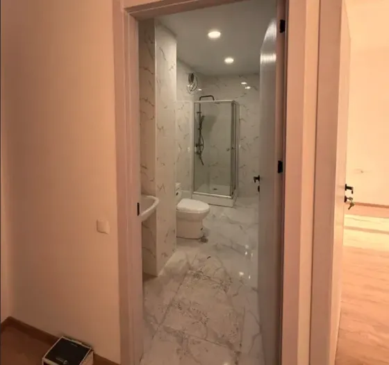 იყიდება 3 ოთახიანი ბინას 65მ² 6/12 სართ თბილისი