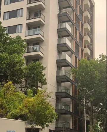 იყიდება 3 ოთახიანი ბინას 68.1მ² 9/12 სართ თბილისი