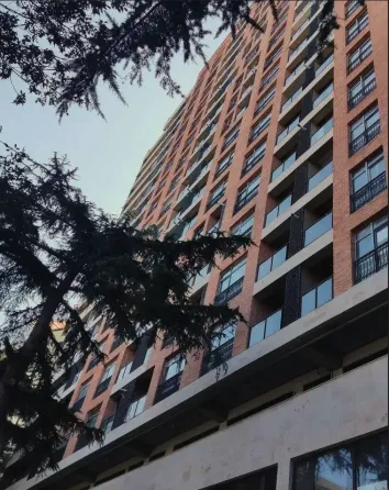 იყიდება 3 ოთახიანი ბინას 80მ² 10/19 სართ თბილისი