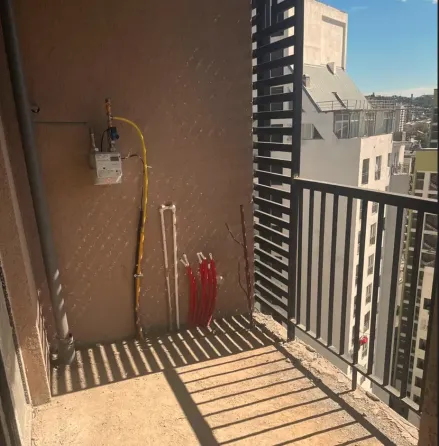 იყიდება 3 ოთახიანი ბინას 80მ² 10/19 სართ თბილისი