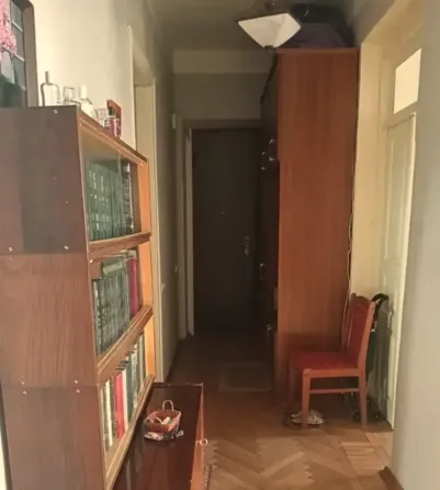 იყიდება 4 ოთახიანი ბინას 100მ² 3/4 სართ თბილისი