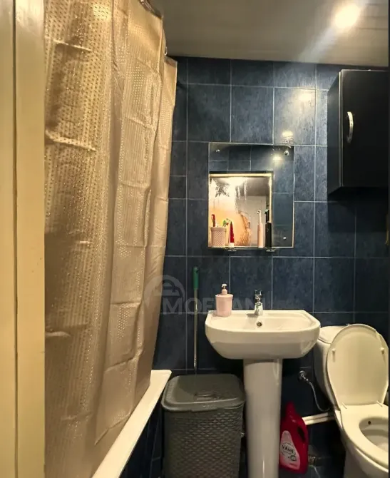 Продам 2-комн. квартиру 40м² 2/5 эт. Тбилиси - изображение 4