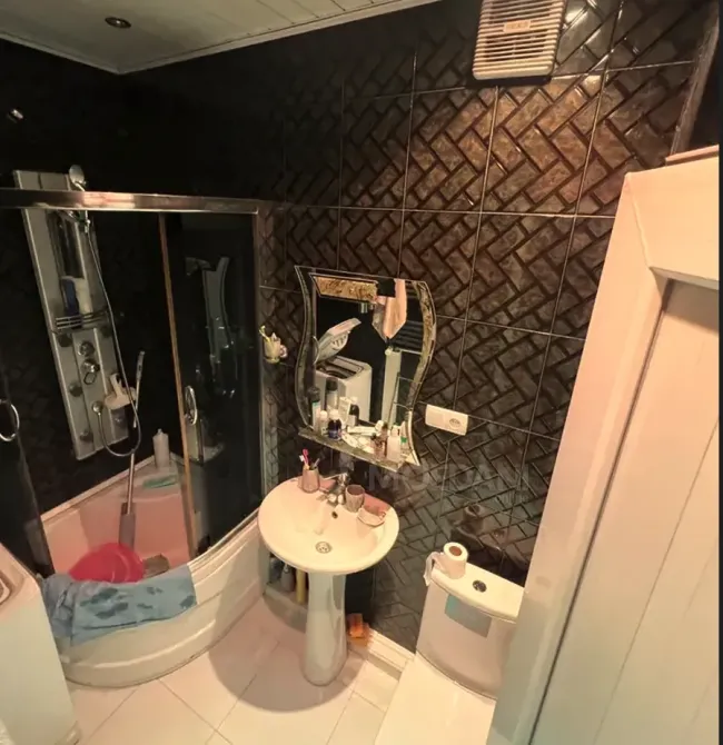 იყიდება 3 ოთახიანი ბინას 63მ² 2/5 სართ თბილისი - photo 8