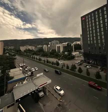 იყიდება 5 ოთახიანი ბინას 134მ² 7/18 სართ თბილისი