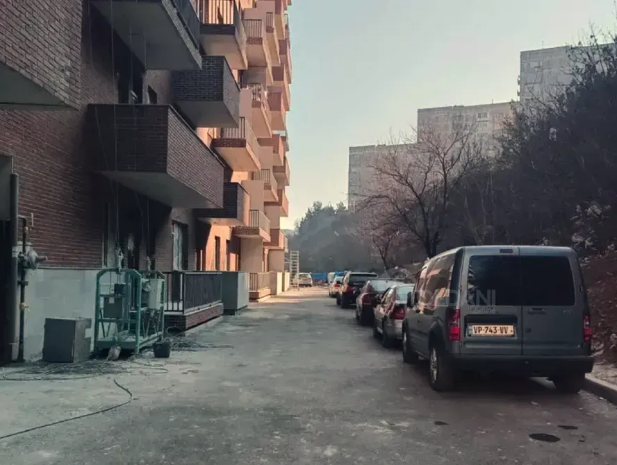 იყიდება 2 ოთახიანი ბინას 47მ² 2/12 სართ თბილისი - photo 3