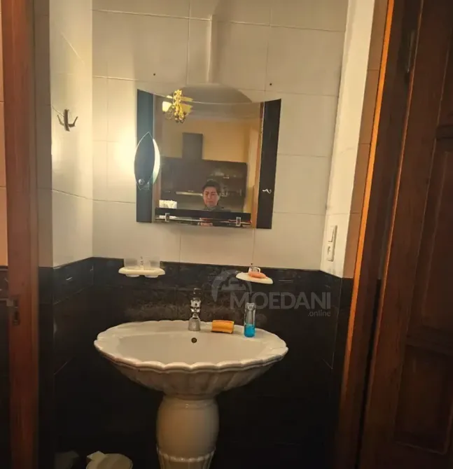 ქირავდება 5 ოთახიანი ბინა 180მ² 1/3 სართ თბილისი - photo 8