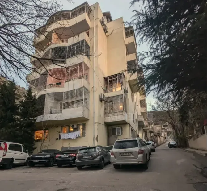 Იყიდება 3 ოთახიანი ბინას $220 000 თბილისში 140მ² 2/6 სართ თბილისი - photo 2