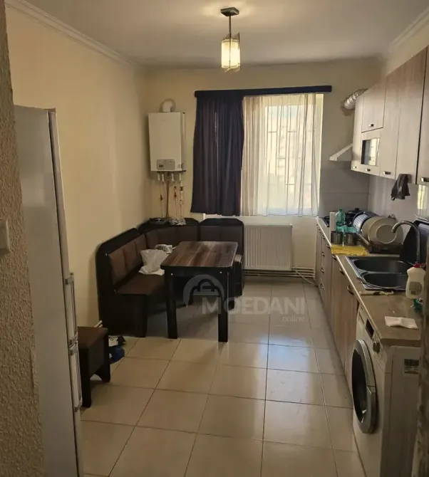 იყიდება 3 ოთახიანი ბინას 110მ² 7/10 სართ თბილისი - photo 1