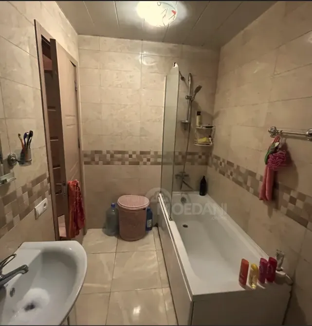 იყიდება 3 ოთახიანი ბინას 61მ² 7/8 სართ თბილისი - photo 4